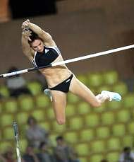 Isinbayeva bat le record du monde